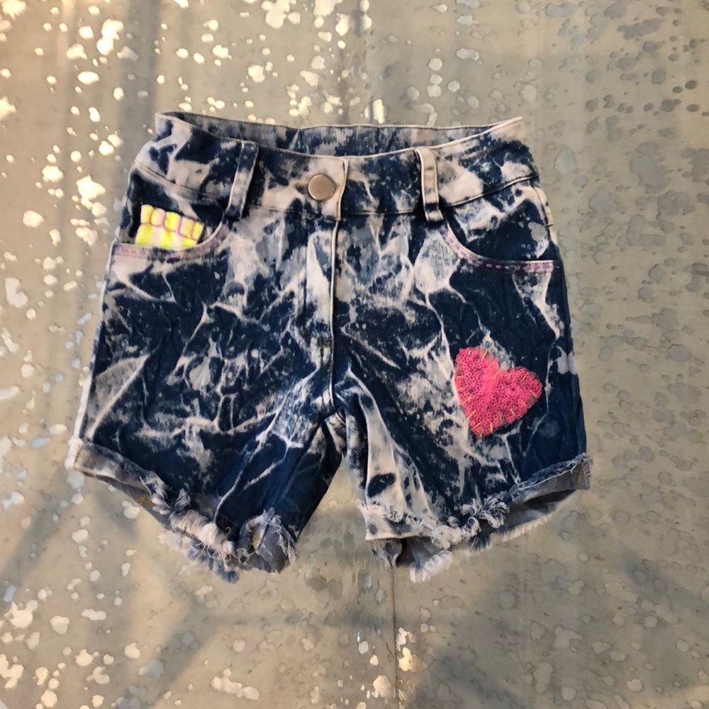 Girls Little MAss size 6x bleached out jean shorts